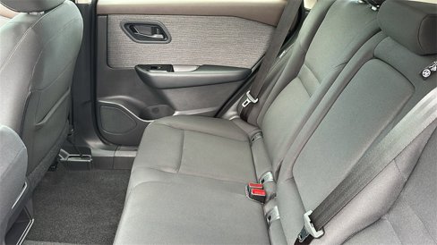 Used 2023 Nissan Rogue S image 29