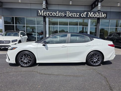 Used 2025 Toyota Camry XSE image 1