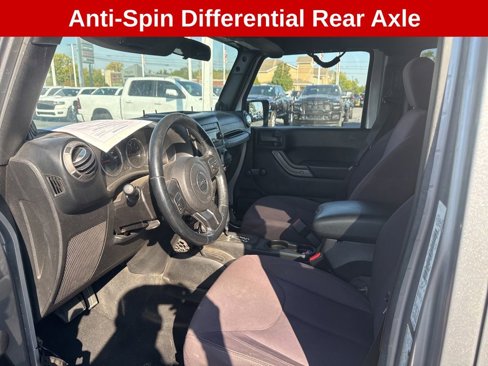 Used 2013 Jeep Wrangler Unlimited Sport w/ Dual Top Group image 15