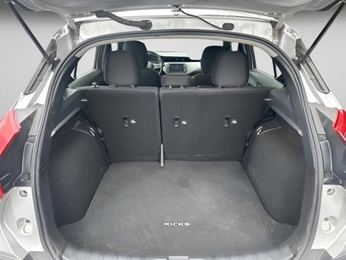 Used 2020 Nissan Kicks SV image 12