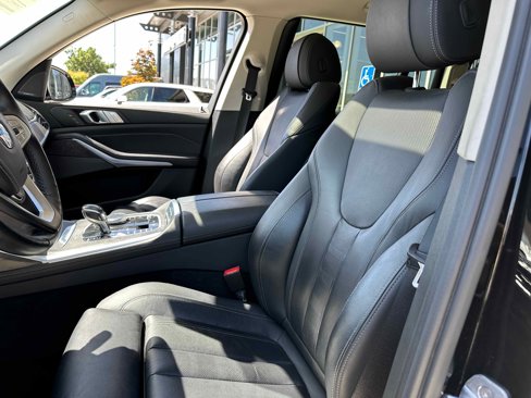 Used 2020 BMW X7 xDrive40i w/ Premium Package image 23