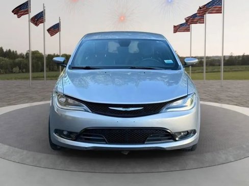 Used 2015 Chrysler 200 S image 2