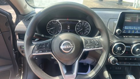 Used 2024 Nissan Sentra SV image 10