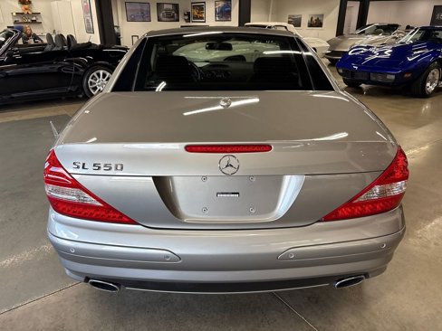 Used 2007 Mercedes-Benz SL 550 w/ Premium Pkg II image 8