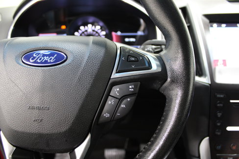 Used 2016 Ford Edge Titanium w/ Equipment Group 301A image 12