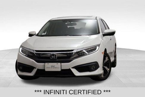 Used 2018 Honda Civic Touring image 2