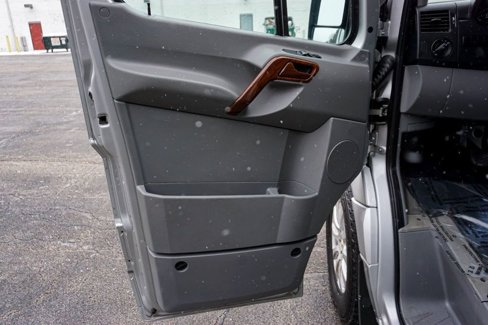 Used 2013 Mercedes-Benz Sprinter 2500 image 13
