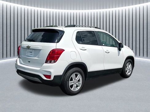 Used 2021 Chevrolet Trax LT image 4