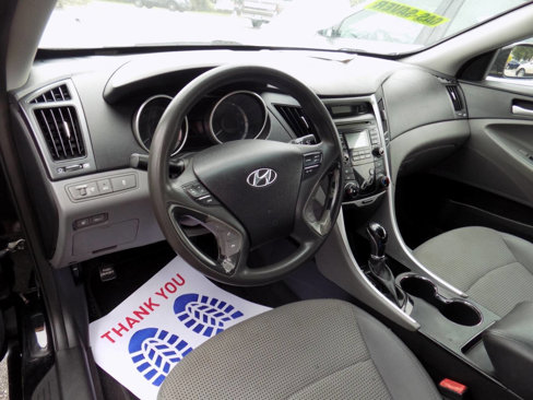 Used 2011 Hyundai Sonata GLS image 8