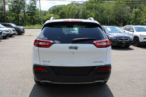 Used 2016 Jeep Cherokee Limited image 9