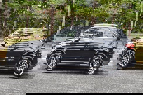 Used 2019 Mercedes-Benz GLC 300 4MATIC w/ Multimedia Package image 4