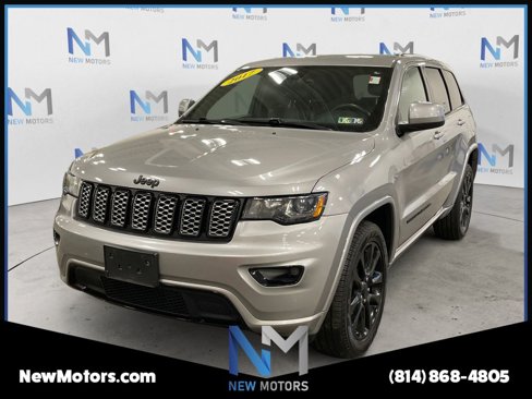 Used 2017 Jeep Grand Cherokee Altitude image 1