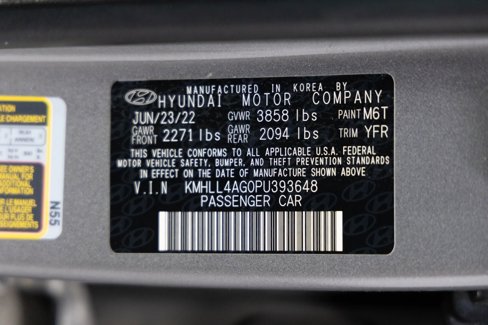 Used 2023 Hyundai Elantra SE image 35