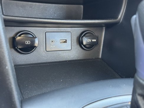 Used 2021 Hyundai Kona SE image 19