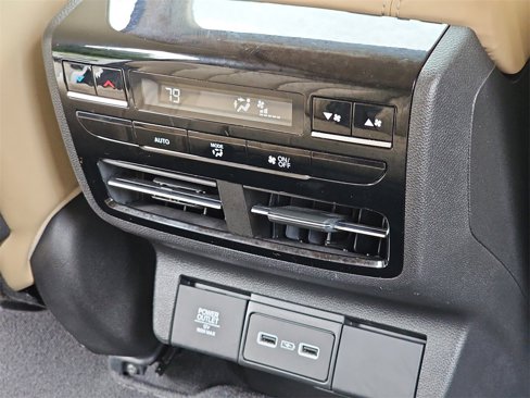 Used 2022 Acura MDX SH-AWD w/ Technology Package image 12