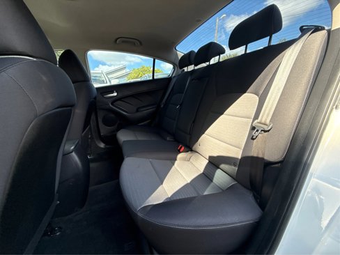 Used 2018 Kia Forte LX w/ LX Popular Package image 13