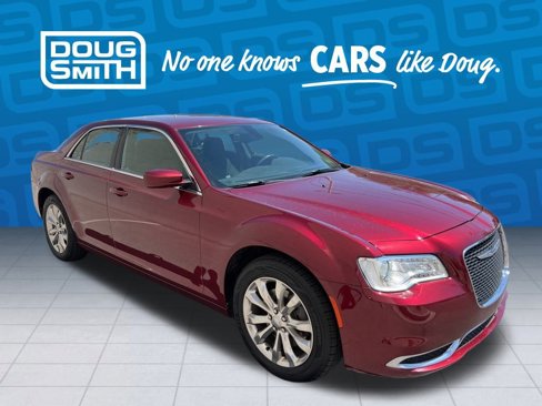 Certified 2019 Chrysler 300 Touring image 7