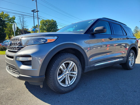 Used 2021 Ford Explorer XLT w/ Equipment Group 202A image 3
