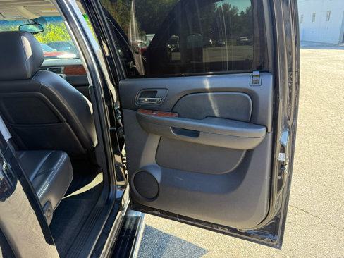 Used 2011 Chevrolet Silverado 2500 LTZ w/ Suspension Package, Off-Road image 22