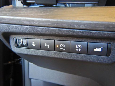 Used 2023 Nissan Ariya AWD image 20