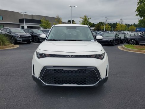 New 2025 Kia Soul LX image 2