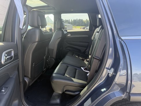 Used 2019 Jeep Grand Cherokee Limited w/ Trailer Tow Group IV image 11