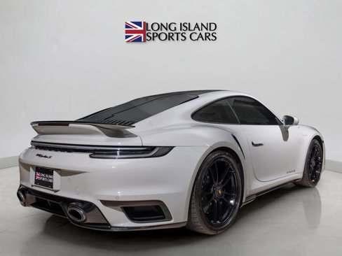 Used 2022 Porsche 911 Turbo S image 4