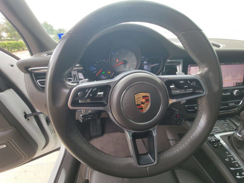 Used 2019 Porsche Macan S image 16