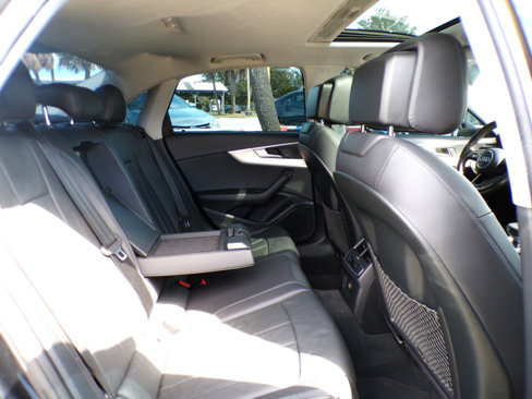Used 2017 Audi A4 2.0T Premium image 27
