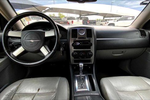 Used 2007 Chrysler 300 Touring w/ Comfort/Convenience Group image 12
