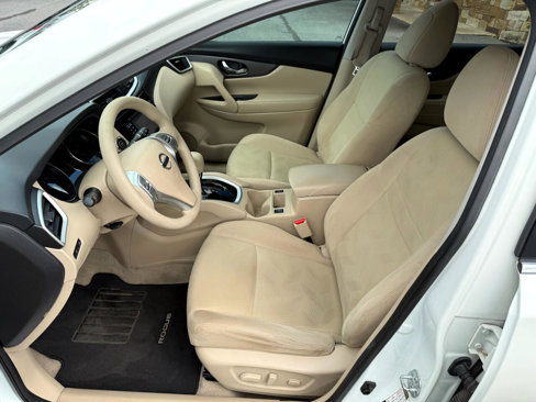 Used 2015 Nissan Rogue SV w/ SV Premium Package image 11