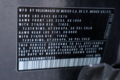 Certified 2022 Volkswagen Taos SE image 27