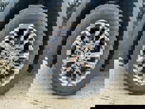 Certified 2024 GMC Terrain SLT image 10
