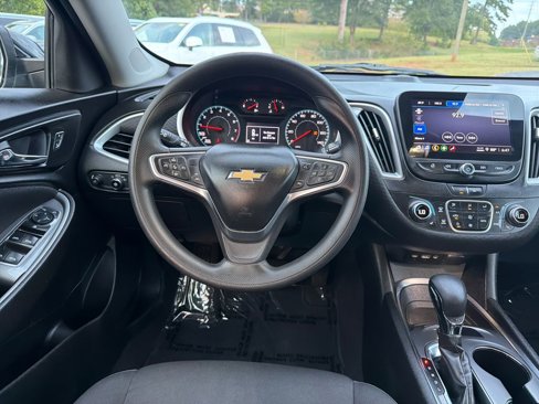 Used 2023 Chevrolet Malibu LT image 19