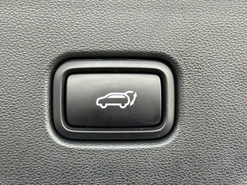 Used 2022 Hyundai Tucson Limited image 37