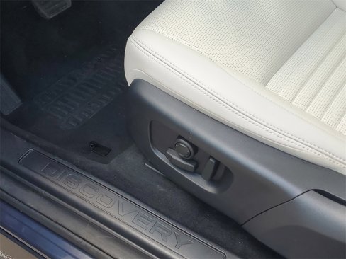 Used 2024 Land Rover Discovery Sport S image 12