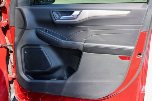Used 2021 Ford Escape SE w/ SE Sport Appearance Package image 15