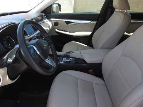 Used 2020 INFINITI QX50 Luxe w/ Navigation Package image 17