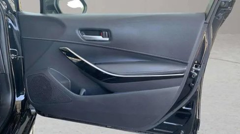 Used 2019 Toyota Corolla XSE image 12