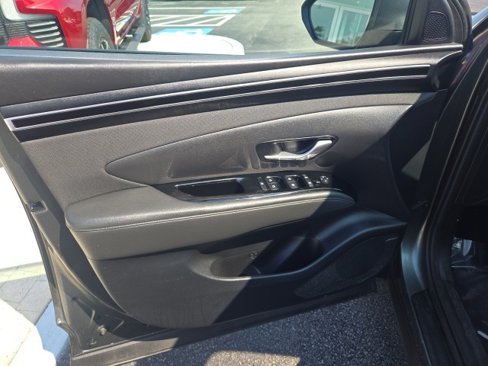 Used 2022 Hyundai Tucson SEL w/ Convenience + Premium Package image 10
