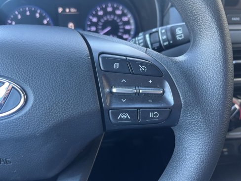 Certified 2022 Hyundai Kona SEL w/ Cargo Package image 40