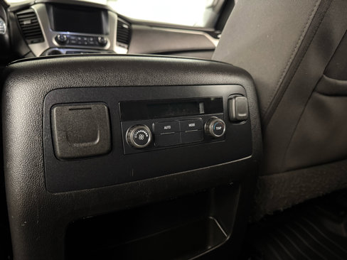 Used 2018 Chevrolet Suburban LS image 30