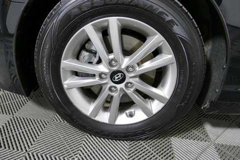 Used 2017 Hyundai Sonata SE image 9