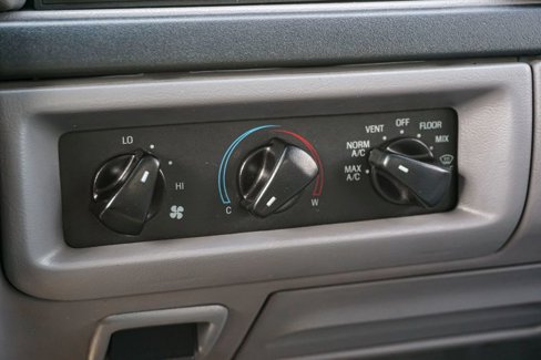 Used 1996 Ford F250 4x4 Regular Cab image 12