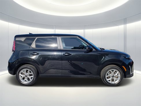 Used 2024 Kia Soul LX w/ Option Group 015 image 3