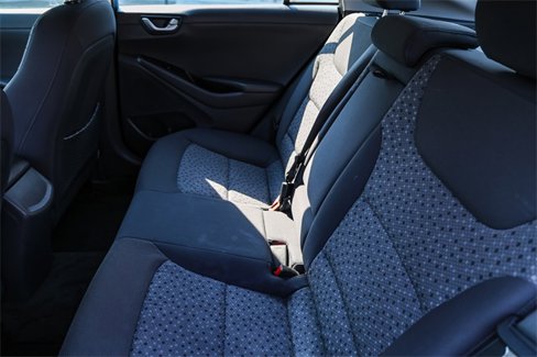 Used 2018 Hyundai Ioniq Electric image 17