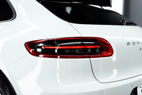Used 2017 Porsche Macan image 20