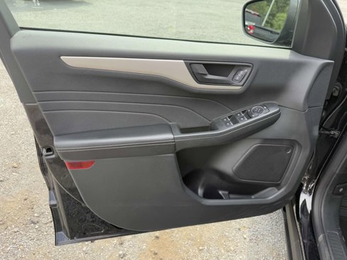 Used 2022 Ford Escape SE w/ Convenience Package image 12
