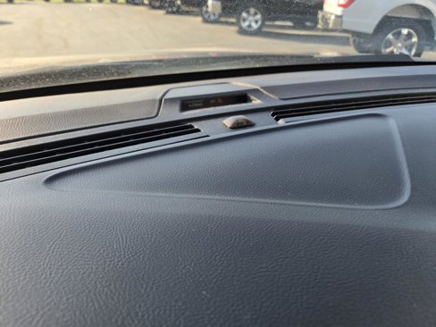 Used 2017 Ford Fusion SE image 7