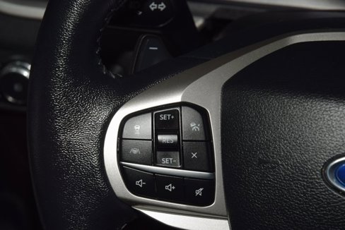 Used 2021 Ford Explorer XLT w/ Equipment Group 202A image 37